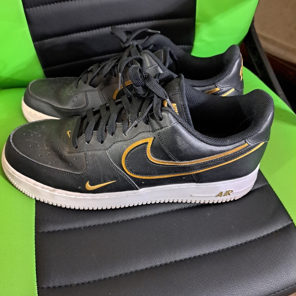 Nike Air Force 1